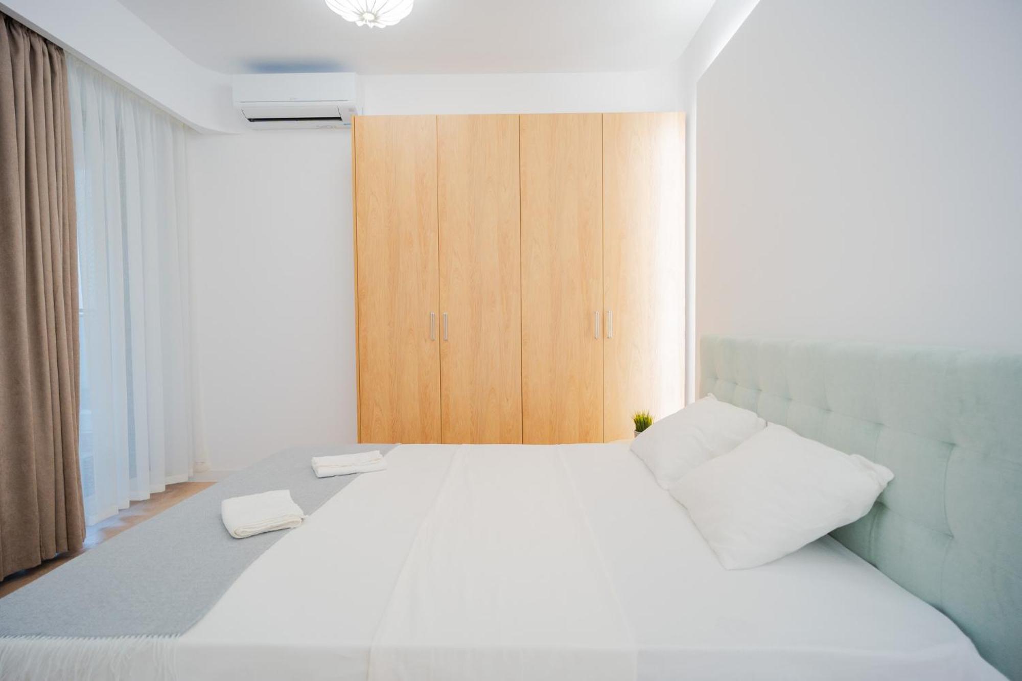 Amazing View Apartments - Iuliu Maniu & Politehnica Park Bucharest Exterior photo