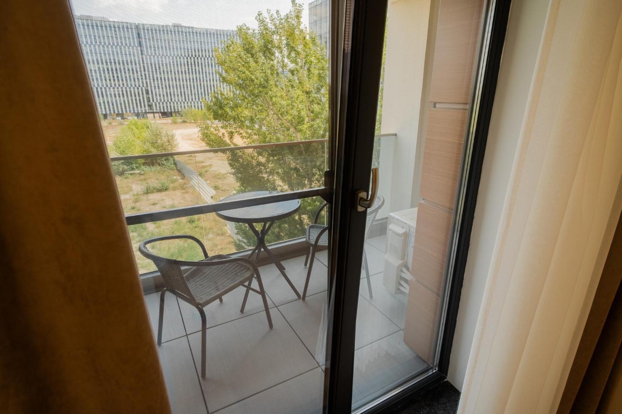 Amazing View Apartments - Iuliu Maniu & Politehnica Park Bucharest Exterior photo