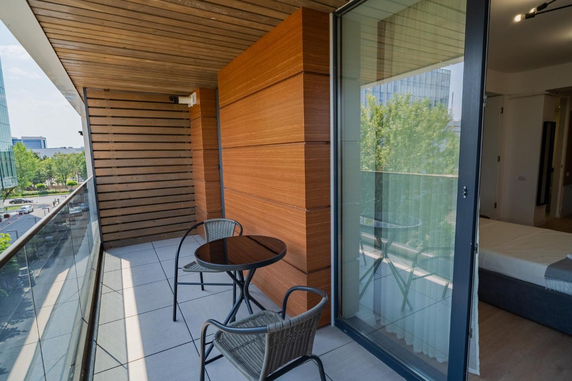 Amazing View Apartments - Iuliu Maniu & Politehnica Park Bucharest Exterior photo